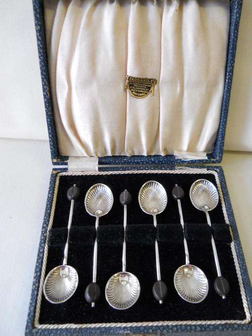 Birmingham c1930  Shell Shaped  Coffee Spoons
