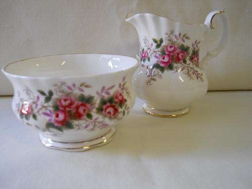 Royal Albert   ''Lavender Rose''  Milk  &  Sugar