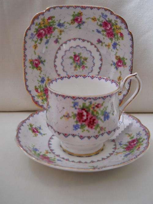 Royal Doulton   -  Petit Point  -  Trio