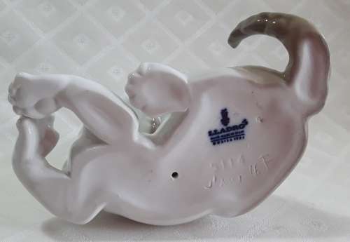Lladro    Cat