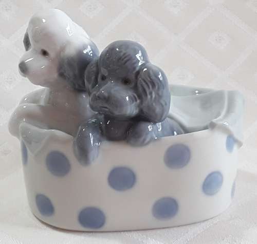 NAO by Lladro  -  Puppies in basket   Figure