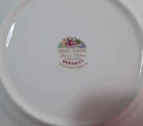 Royal  Albert  -  Serenity  Trio