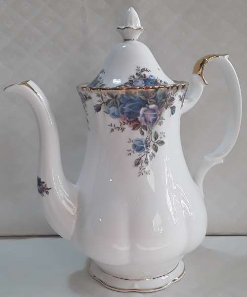 Royal Albert  ''Moonlight Rose''    Coffee Pot