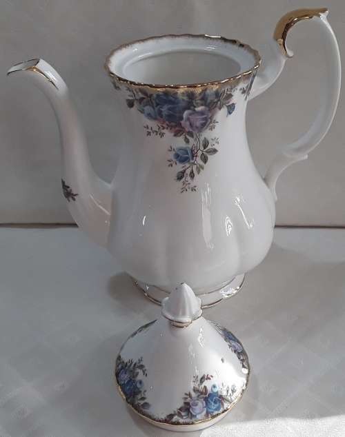 Royal Albert  ''Moonlight Rose''    Coffee Pot