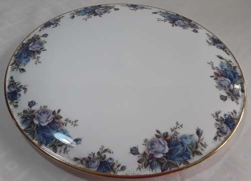 Royal Albert  ''Moonlight Rose''    Cake  Plateau.