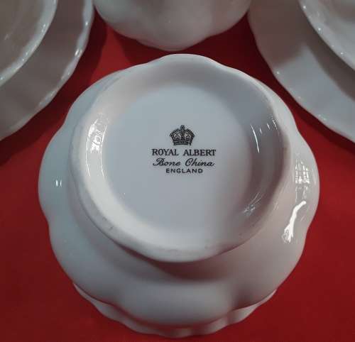 Royal Albert  -  Reverie  -  Tea -4 - Two
