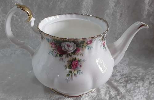 Royal Albert  ``Celebration``  Tea Pot