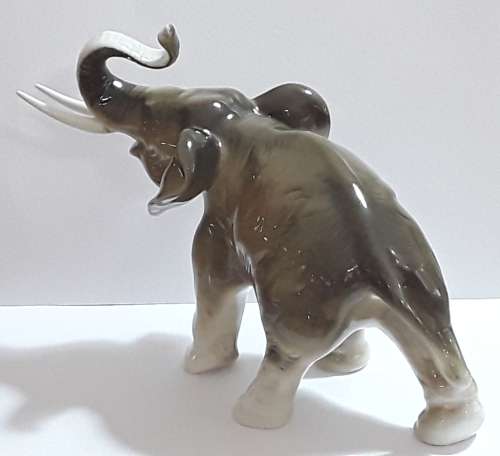ROYAL  DUX  ELEPHANT  FIGURE -  REDUCED  !!!