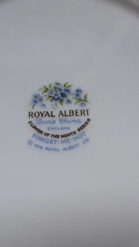 Royal  Albert  ``JULY ``    TRIO