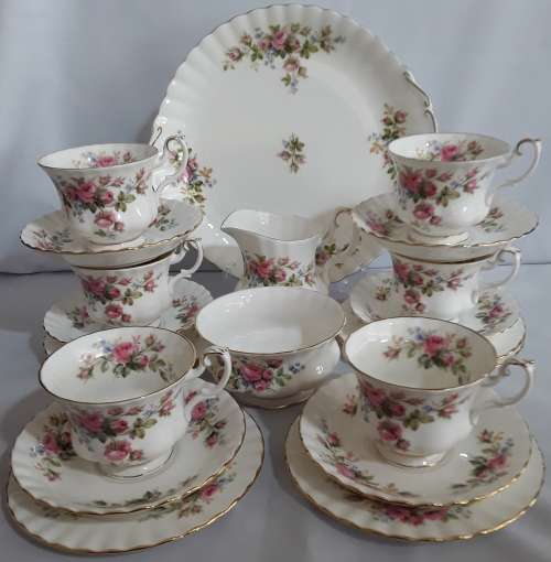 Royal albert tea set moss rose discount