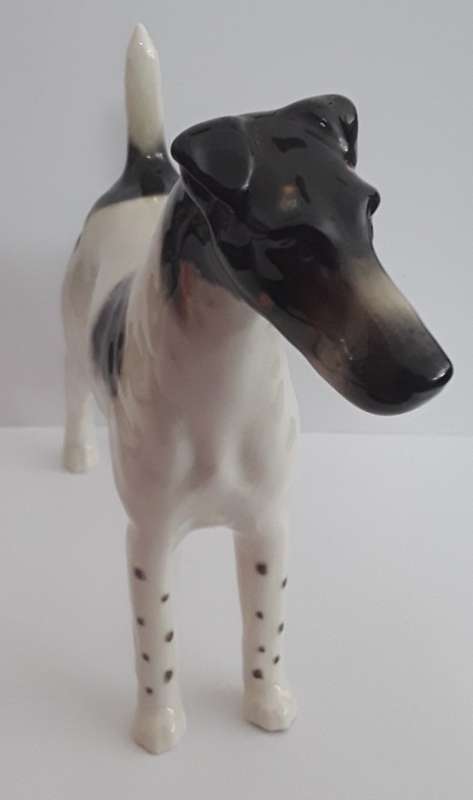BESWICK  DOG  FIGURE