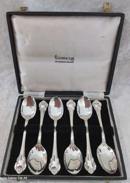 STERLING  SILVER   -   Cased  Set  6  Large  Tea  Spoons