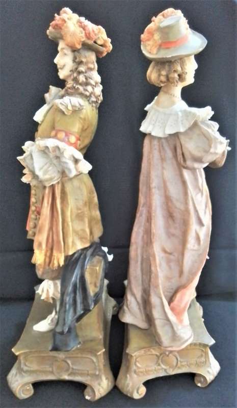 Ernest  Wahliss   -   Bohemian   -   Pair  Figures