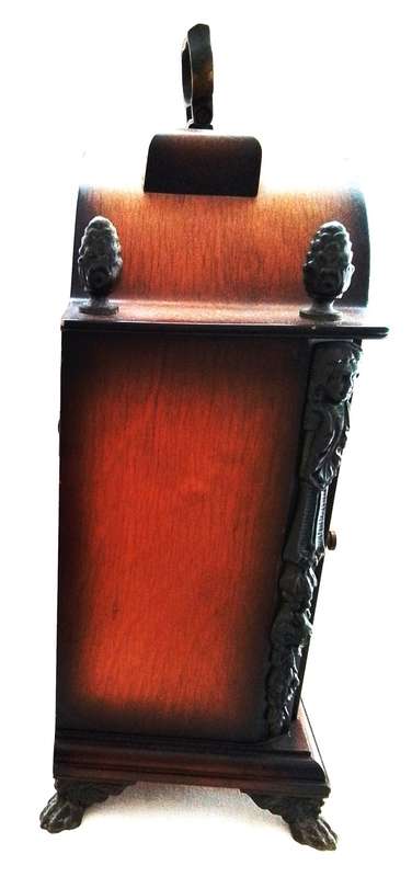 Tempus   Fugil  Bracket  Clock