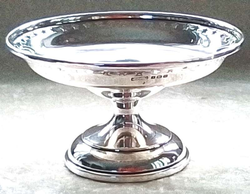 Birmingham  1931  -  Pierced  Footed  Bowl