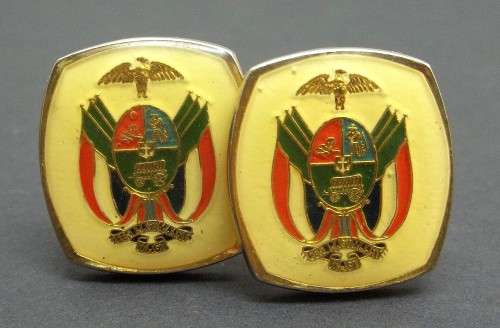 *CRAZY R1 START* Set of 'Eendragt Maakt Magt' cufflinks
