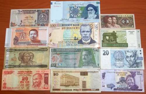 *CRAZY R1 START* Lot of 12 International bank notes - bid per note