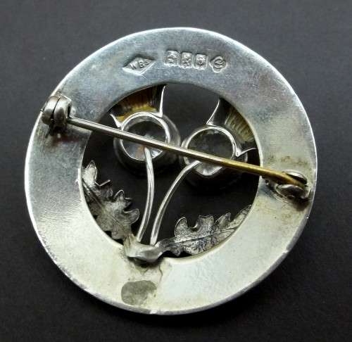 *CRAZY R1 START* Handcrafted Sterling Sliver Caledonian brooch/badge