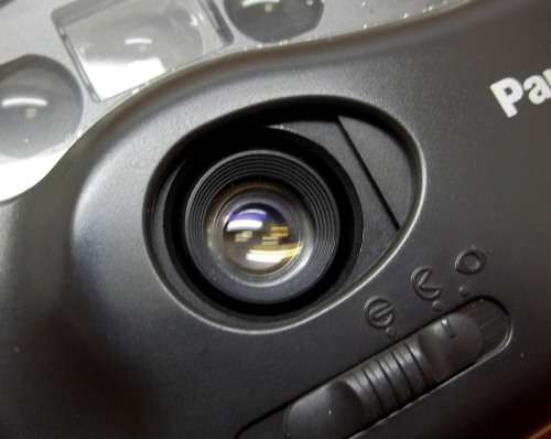 *CRAZY R1 START* Vintage Panasonic Panorama Auto Focus Camera - in original packaging