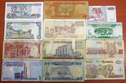 *CRAZY R1 START* Lot of 12 international bank notes - bid per note