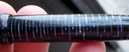 *CRAZY R1 START* 1940's PARKER Vacumatic fountain pen with 14ct nib - in Blue