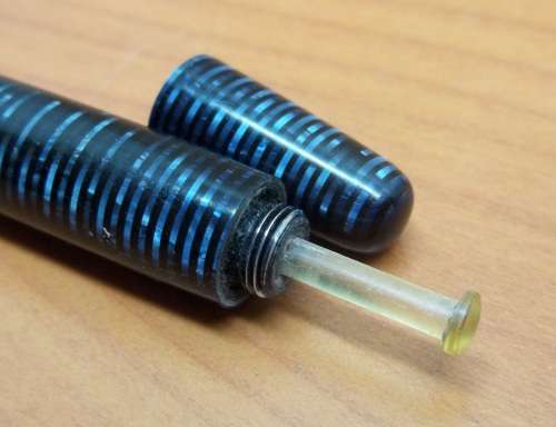 *CRAZY R1 START* 1940's PARKER Vacumatic fountain pen with 14ct nib - in Blue