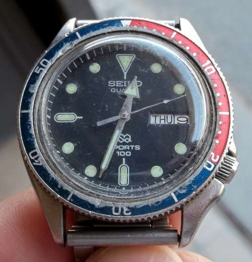 *CRAZY R1 START* 1980's SEIKO Quartz day/date Sports 100 men's watch - For Restoration/Parts