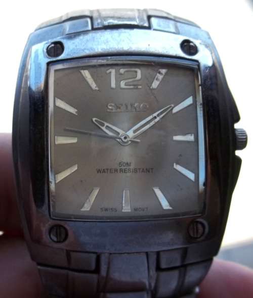 *CRAZY R1 START* SEIKO Quartz men's watch - For Restoration/Parts