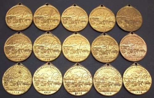 *CRAZY R1 START* 1938 Voortrekker Eeufees medallion - 15 available