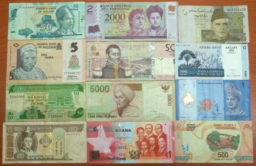 *CRAZY R1 START* Lot of 12 international bank notes - bid per note