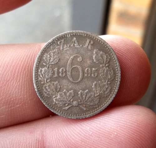 *CRAZY R1 START* ZAR 6 Pence 1895 - R28 worth of Silver