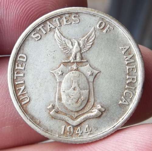 *CRAZY R1 START* Philippines 50 Centavos 1944 - Beautiful condition
