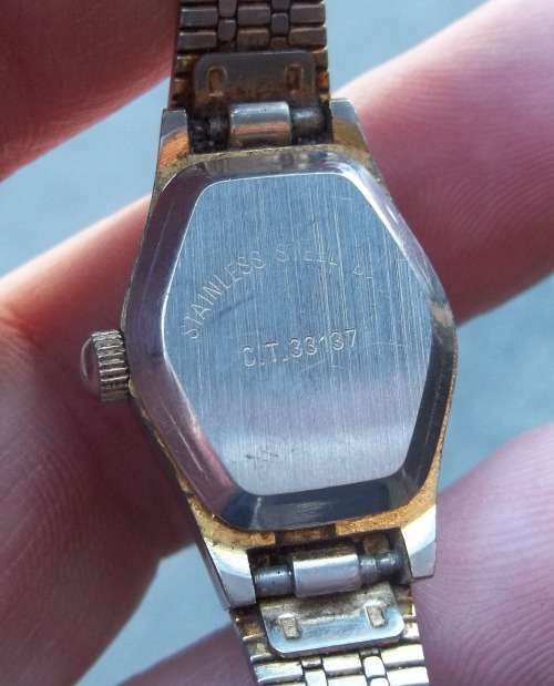*CRAZY R1 START* OMEGA 17 Jewels manual wind lady`s watch with Hong Kong movement