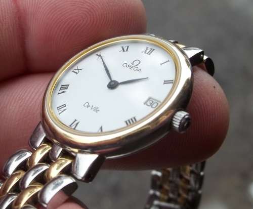 *CRAZY R1 START* OMEGA De Ville quartz lady`s watch