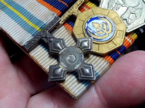*CRAZY R1 START* SADF Group of 7 miniatures awarded to veteran pilot