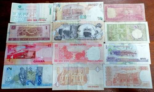 Lot of 12 International bank notes
