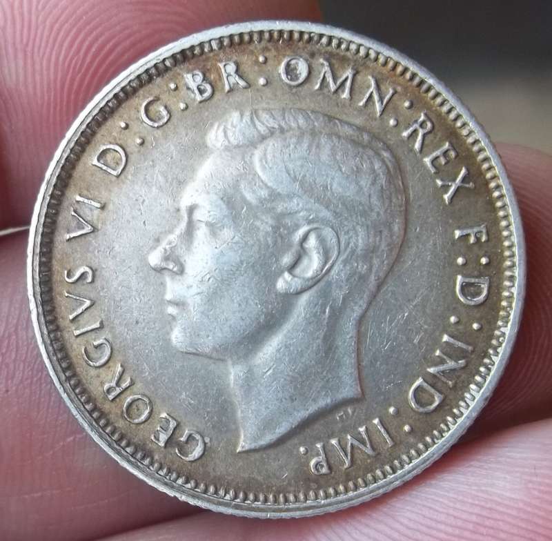 *CRAZY R1 START* Australia 1 Florin 1942 - Beautiful condition