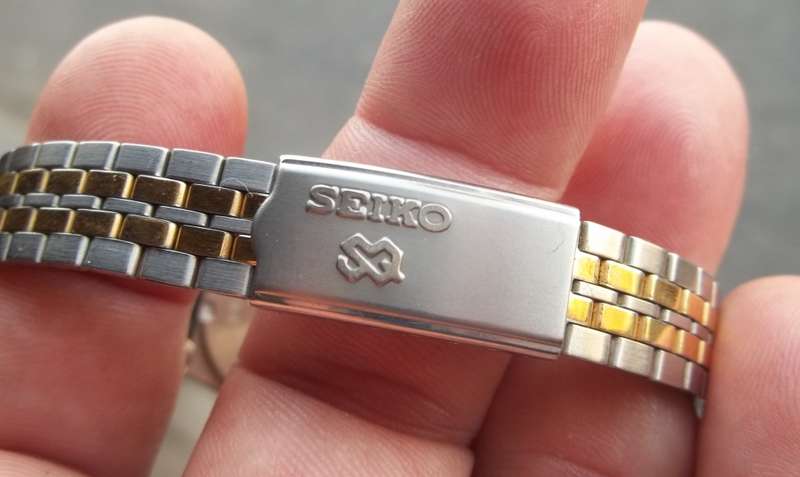 *CRAZY R1 START* 2007 SEIKO SQ lady`s watch in box
