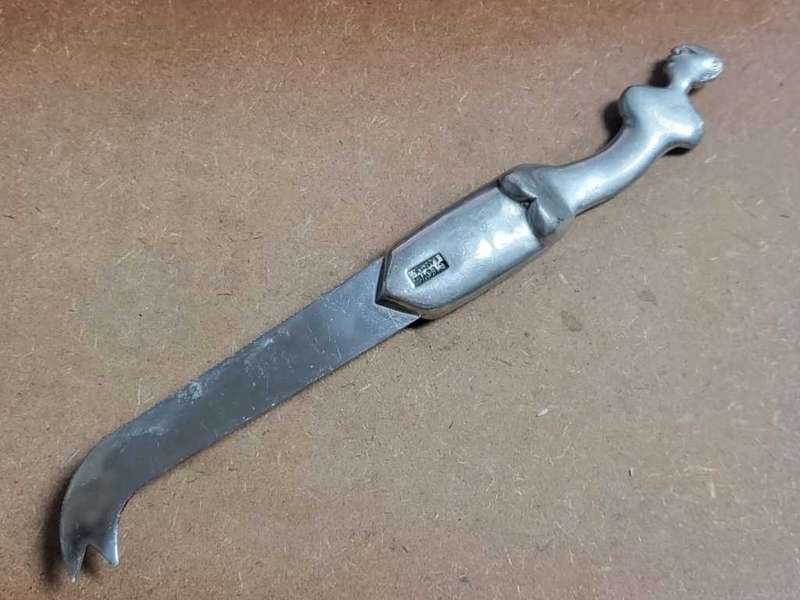 **R1 Auction**  Carol Boyes Cheese Knive