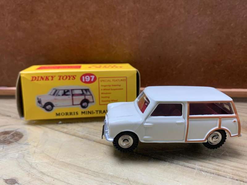 DINKY TOYS Morris Mini-Traveller-China
