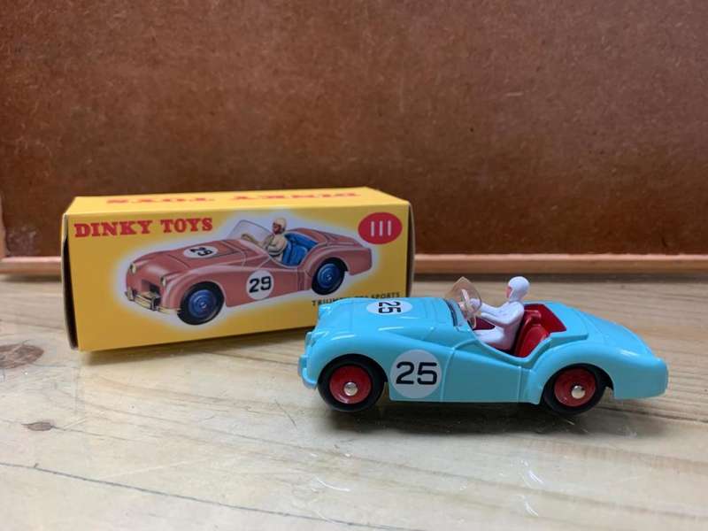 DINKY TOYS Triumph TR2 Sports-China