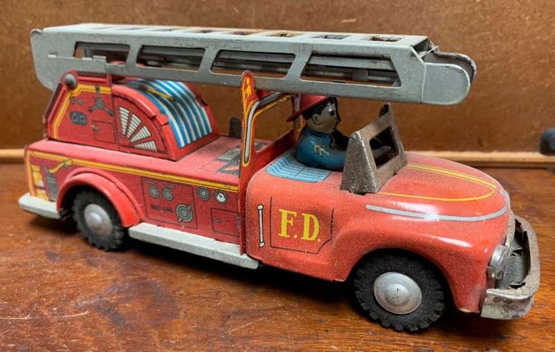 *Discounted* Wind Up Fire Department Truck with Movable Ladder Tin Toy