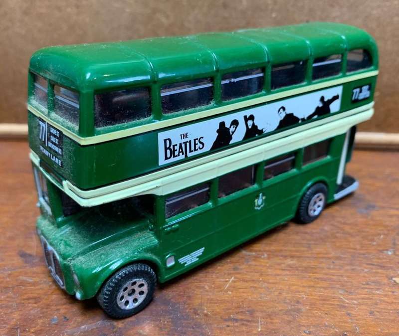 *R1 Auction* Corgi Diecast 32304 - AEC Routemaster Bus Liverpool Corporation - The Beatles