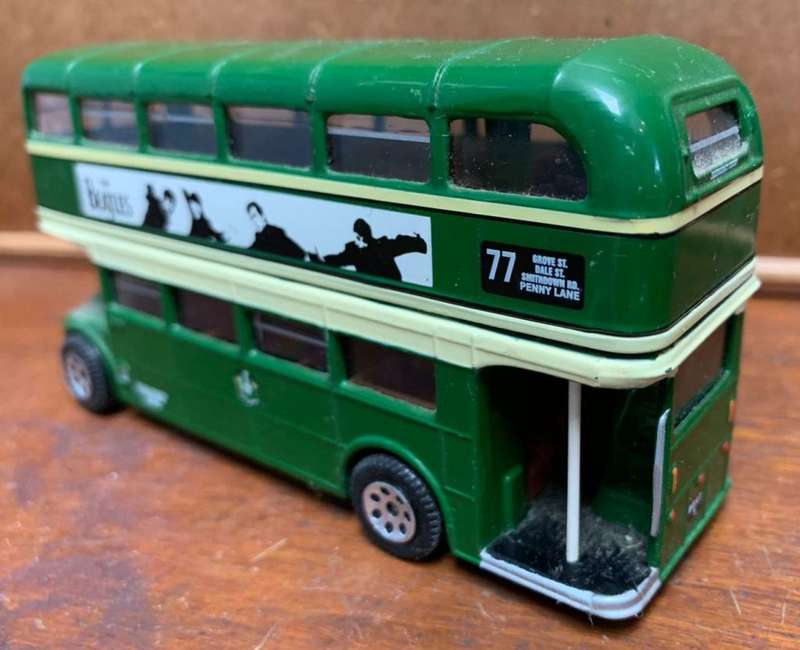 *R1 Auction* Corgi Diecast 32304 - AEC Routemaster Bus Liverpool Corporation - The Beatles