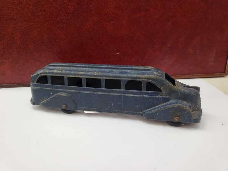 Vintage Metal Masters toy bus blue 1940