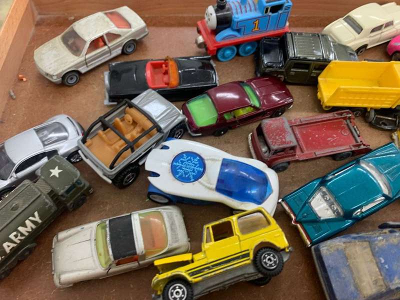 *R1 Auction* Assorted Toy Cars Batch4