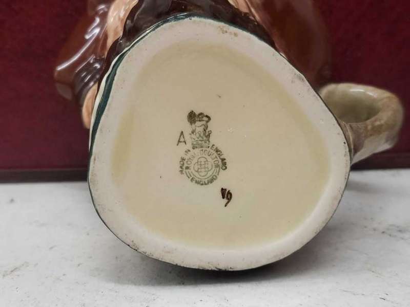Royal Doulton Toby `Drake` Cup