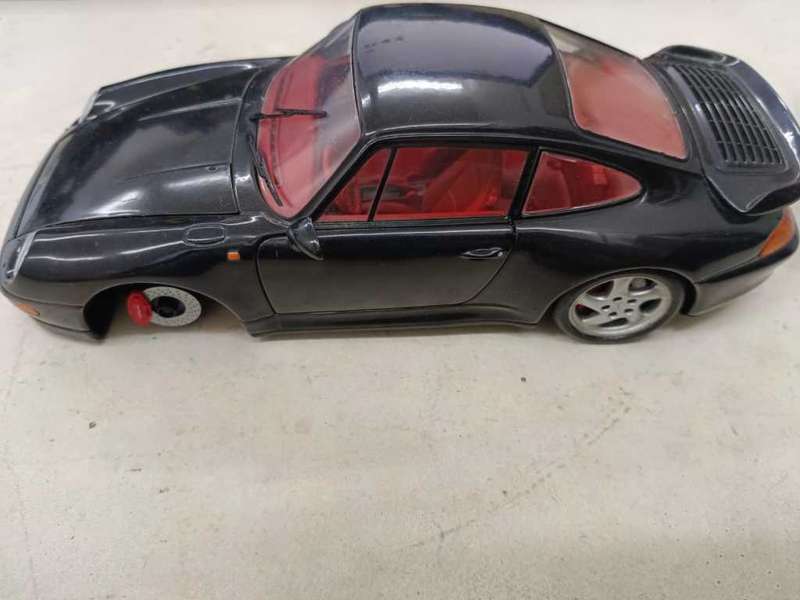 Porshe 911 Series 1/18 UT Models