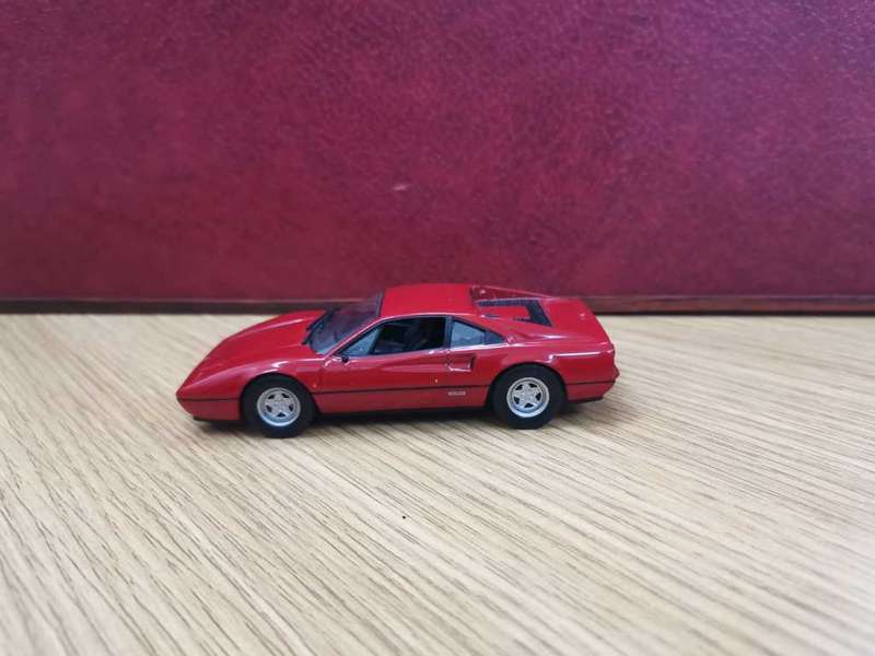 Ferrari 328 GTB 1/43-made in China