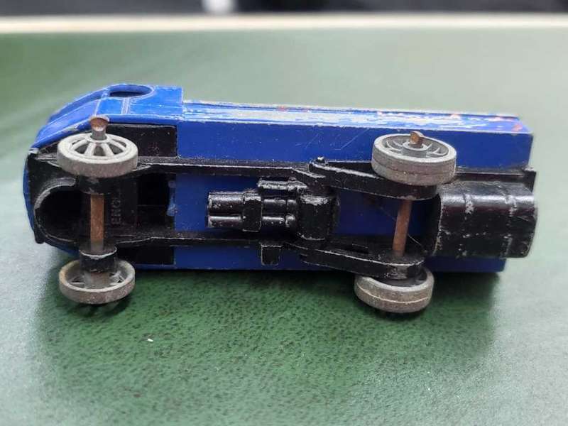 *R1 Auction* Matchbox Lesney No 60 Blue Site Hut Truck & no 4 Sand And Gravel Supplies Truck